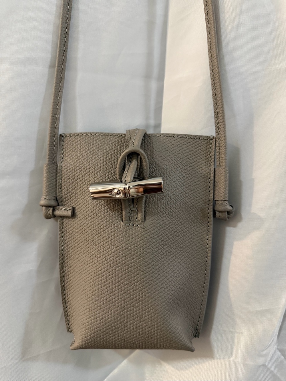 👜 Longchamp Le Roseau Phone Crossbody | Taupe | Brand New